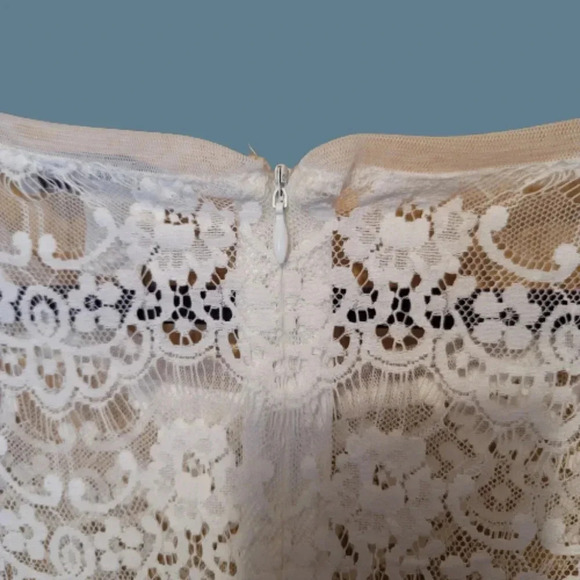 Forever 21 Essentials white lace swimsuit cover up.  NWOT - Picture 3 of 7